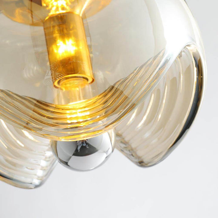 Moderne bølget pendellampe i glas
