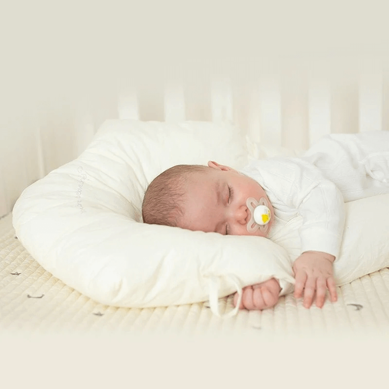 Baby-sovepude - Ergonomisk & Hypoallergen
