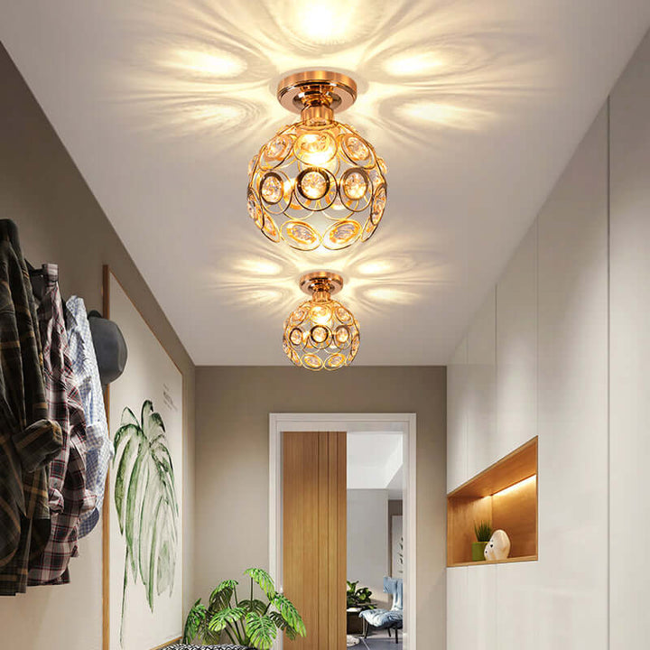 Luksuriøs kugleloftlampe i guld