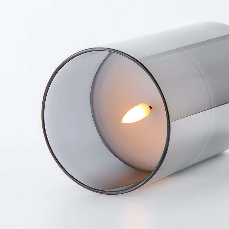 Realistiske LED-stearinlys med flammeeffekt og fjernbetjening
