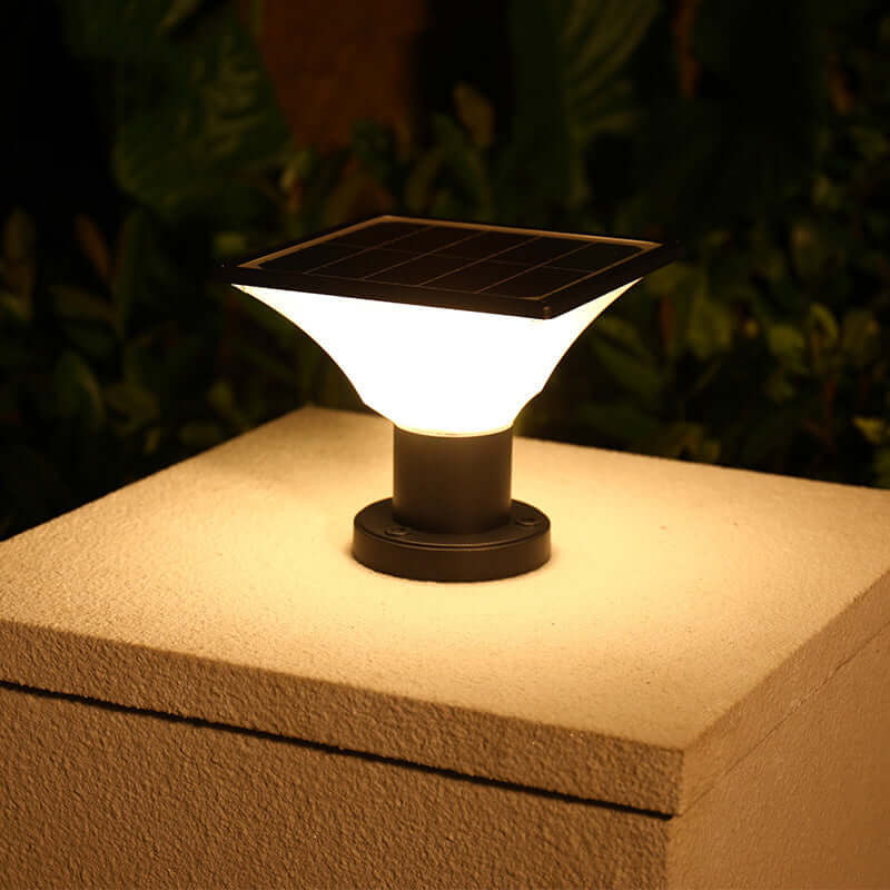 Vandtæt Solar Standerlampe med 3 Farvetilstande