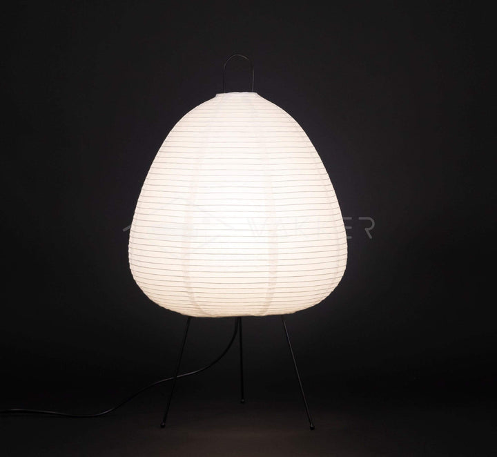 Minimalistisk japansk bordlampe Yumi