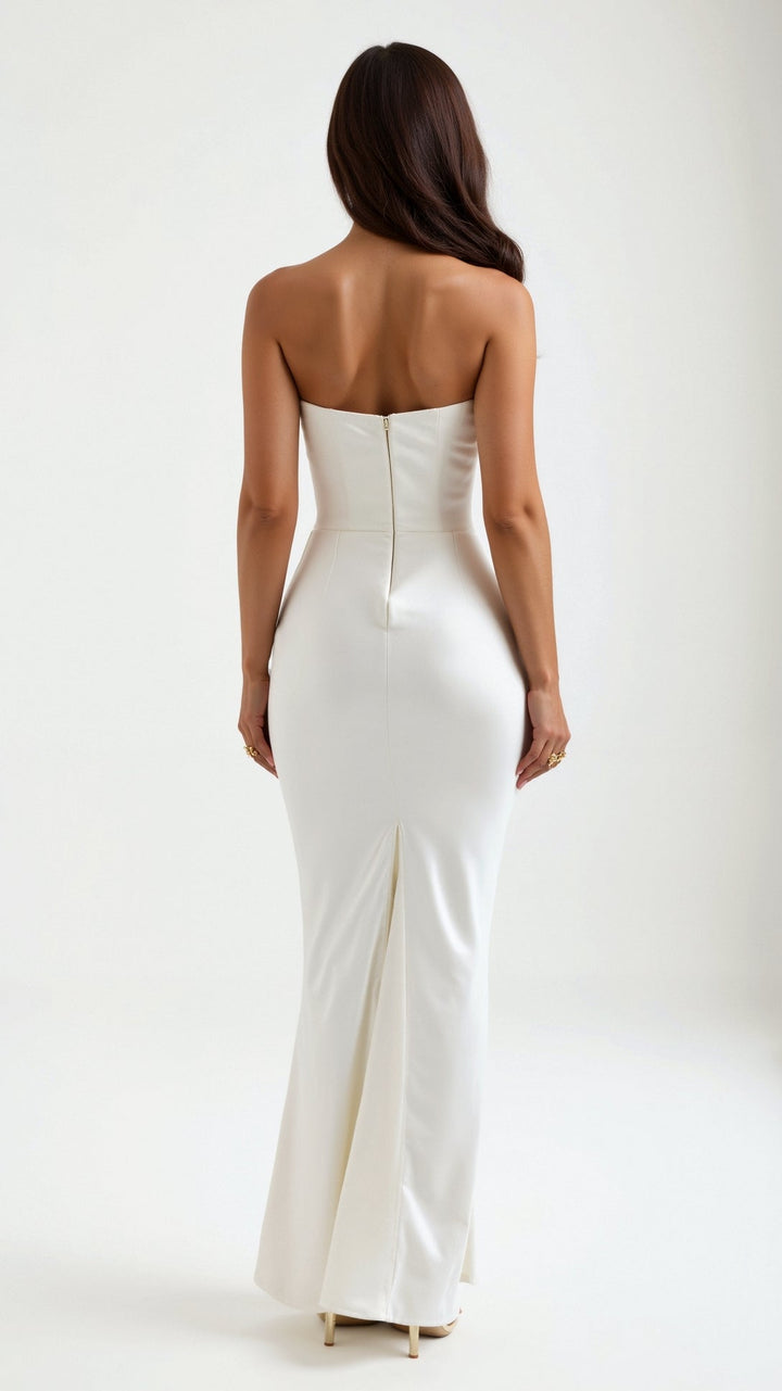 Klassisk elegant damekjole. En formel column maxikjole, perfekt som lang festkjole til bryllup.