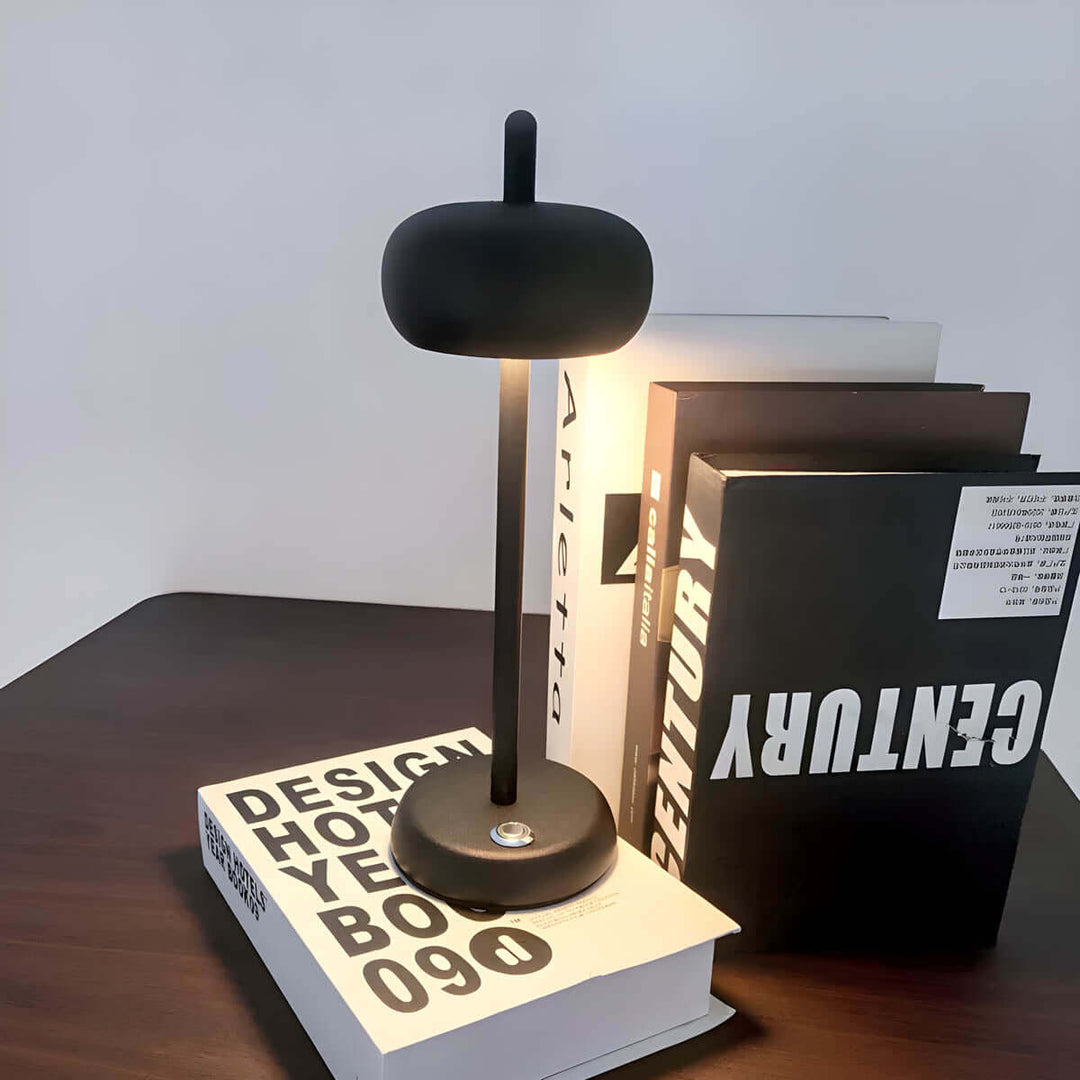 Dæmpbar LED bordlampe i moderne design