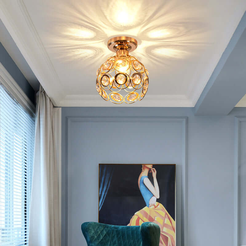 Luksuriøs kugleloftlampe i guld