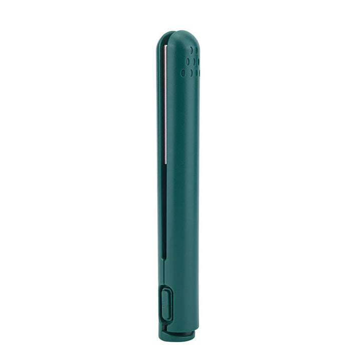 2-i-1 hårstyler i brug, ergonomisk design, klar til at skabe fleksible frisurer.