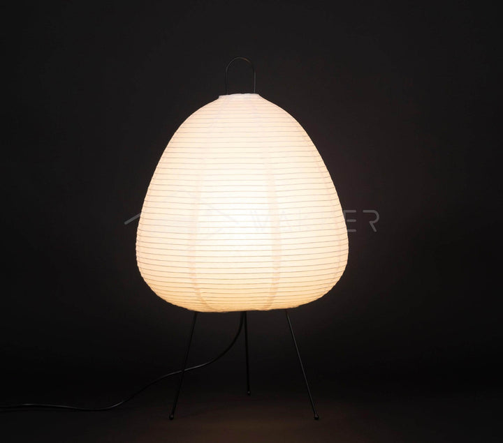 Minimalistisk japansk bordlampe Yumi