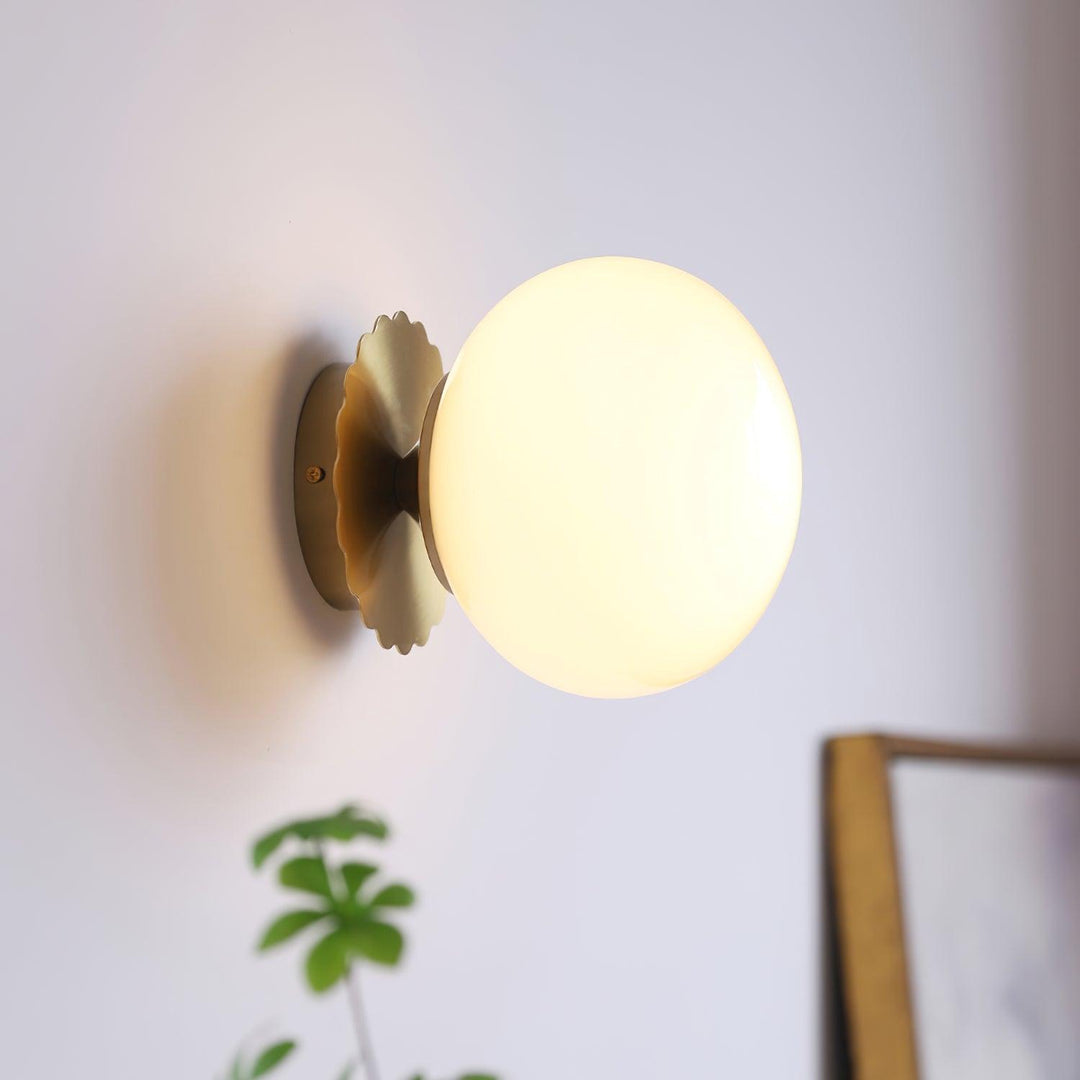 Moderne væglampe i rosa glas