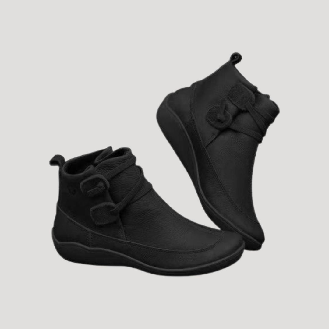 Stilfulde kvinde ankelstøvler med remdetalje og blødt look. Perfekte komfortable støvler til forårsmoden.