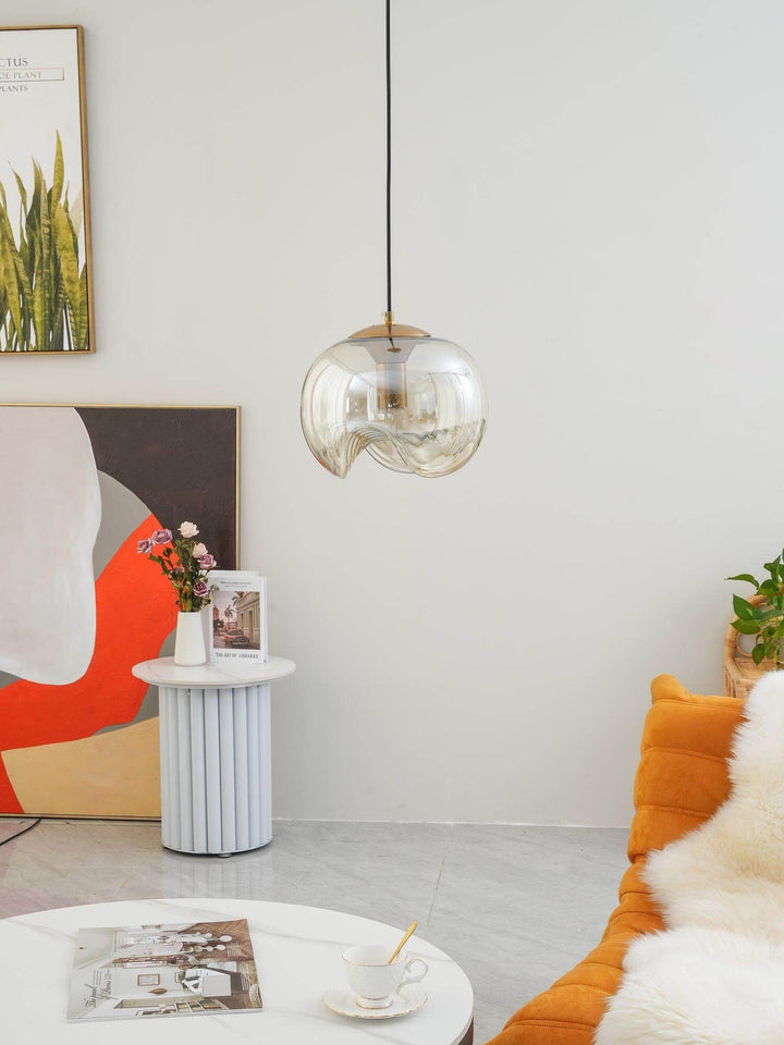 Moderne bølget pendellampe i glas