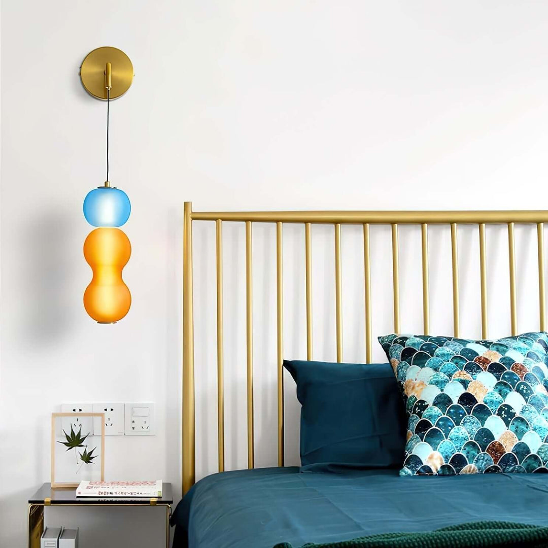 Elegant væglampe med klokkeorkidé-design