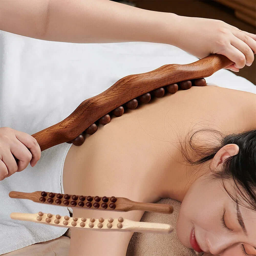 Massagestav af træ med fokus på ergonomisk design