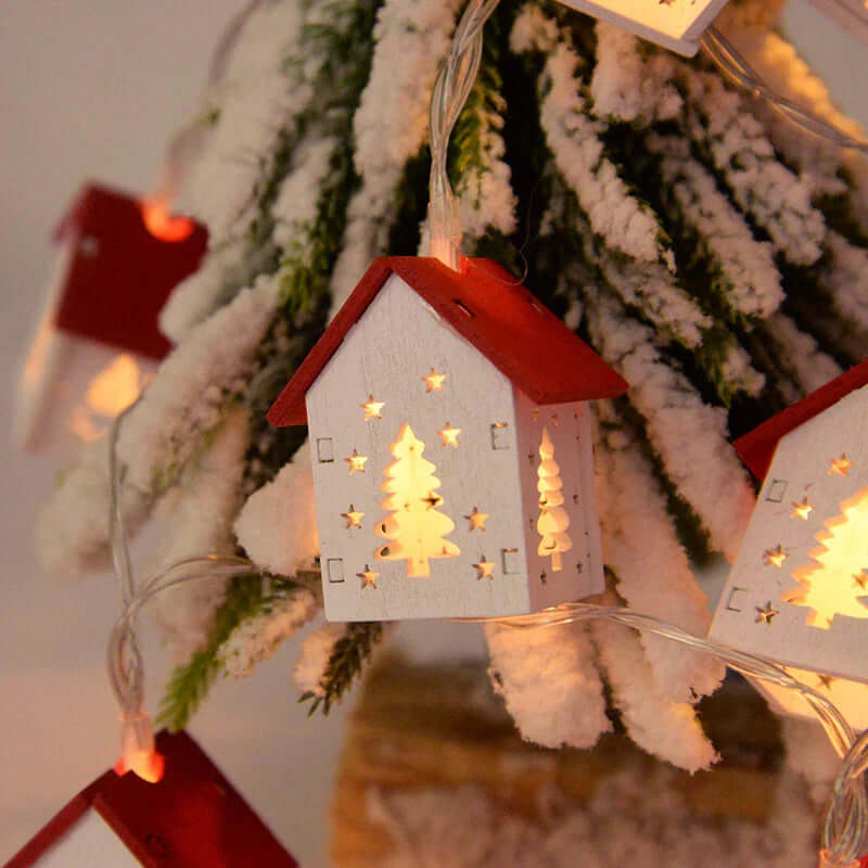 LED træhus juledekoration med varmt hvidt lys
