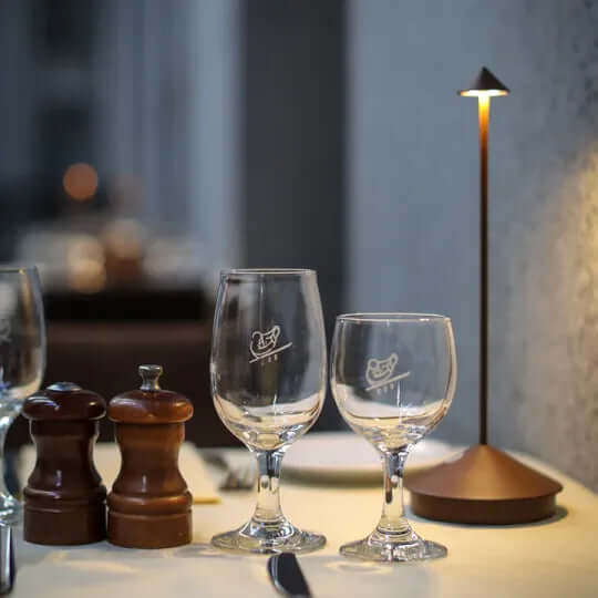 Dæmpbar LED bordlampe, vandtæt