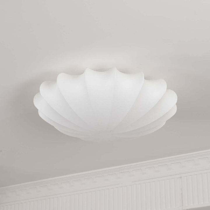 Moderne loftslampe i kugleform til designerindretning