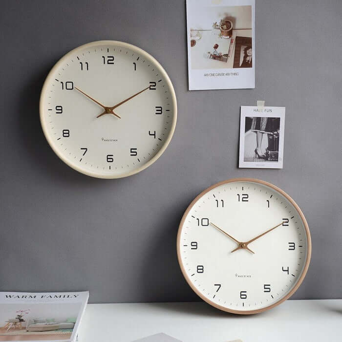Moderne Trævægur 25/30cm - Brun/Creme