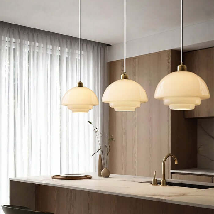 Elegant hvidglas pendellampe