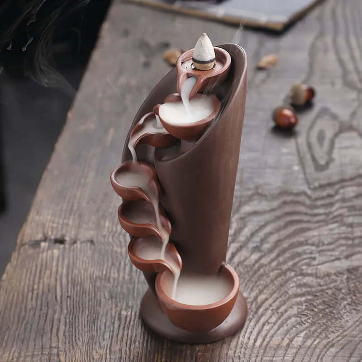 Keramisk røgelsefald i fakkel design