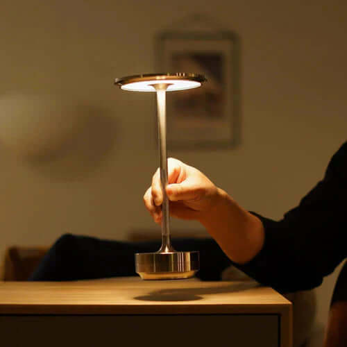 Dæmpbar LED bordlampe, USB genopladelig