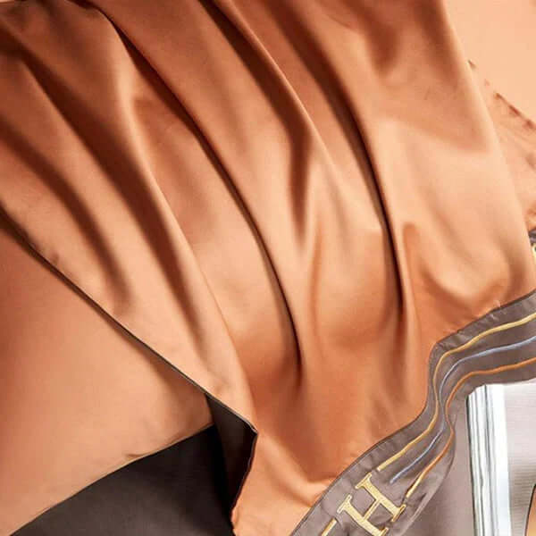 Luksuriøst 4-delt Satin Sengetøj - Blødt og Behageligt
