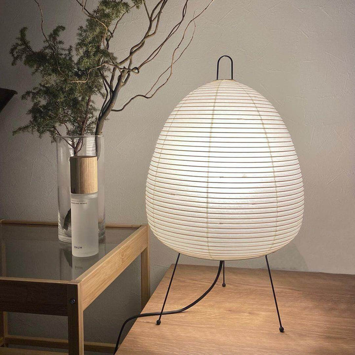 Minimalistisk japansk bordlampe Yumi