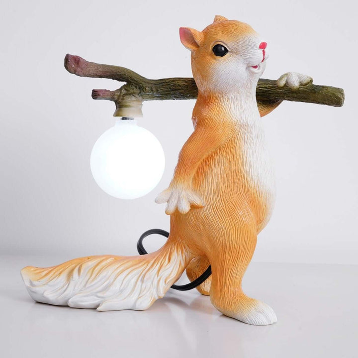 Dekorativ Egern Bordlampe med LED
