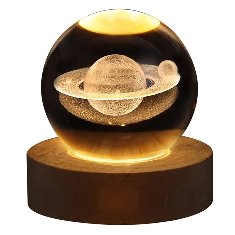 Unik 3D krystalkugle med Tåge-design og farverigt LED-lys. Perfekt til universet-tema.