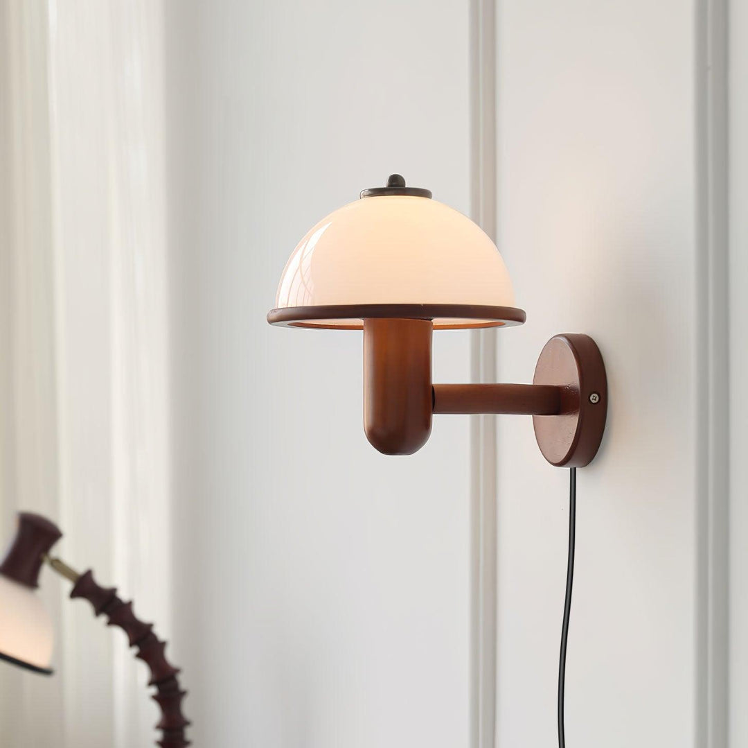 Moderne væglampe med svampedesign i træ