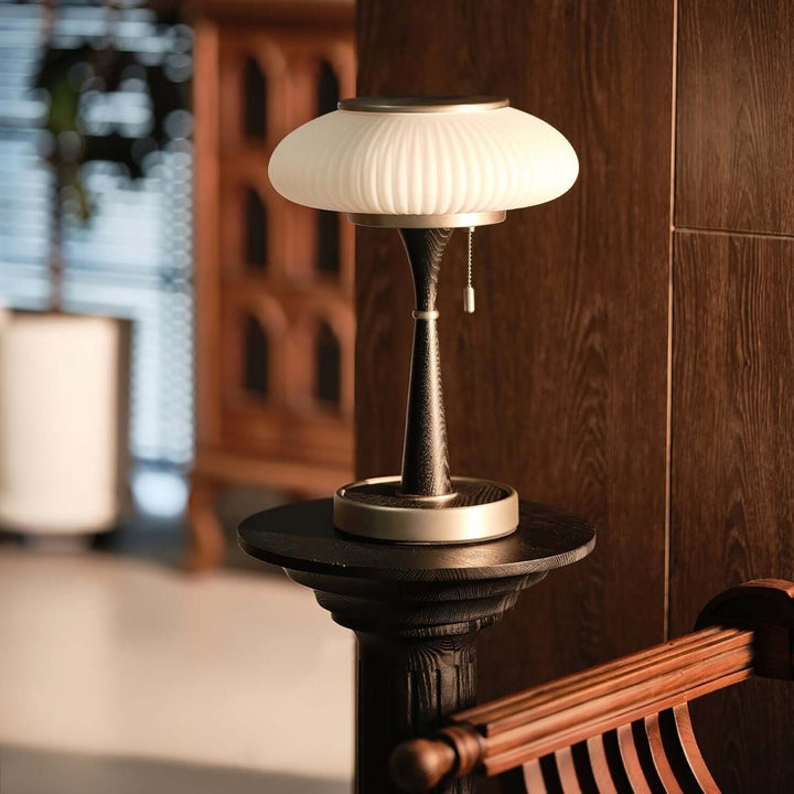 Moderne designer bordlampe i træ og metal, 36 cm