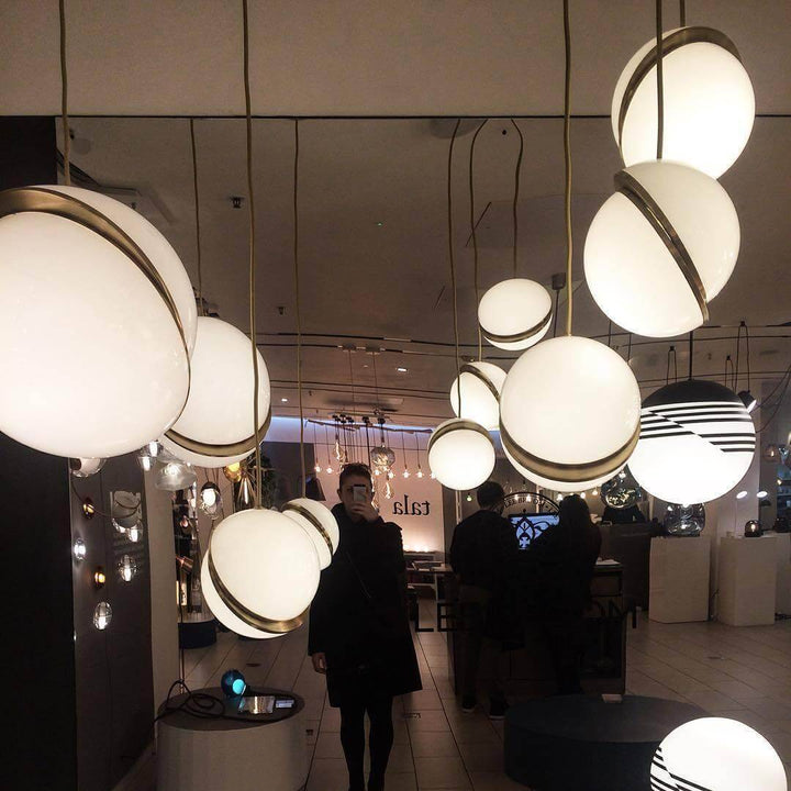 Måneformet Pendellampe i Moderne Design
