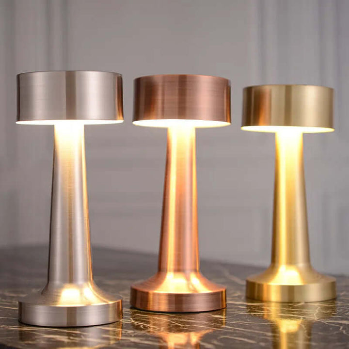 Dæmpbar LED bordlampe med genopladeligt batteri
