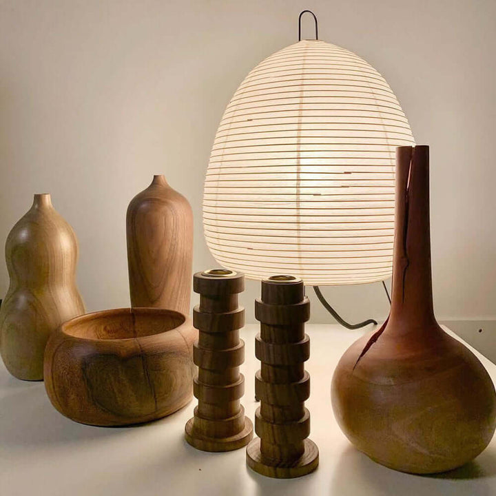 Minimalistisk japansk bordlampe Yumi