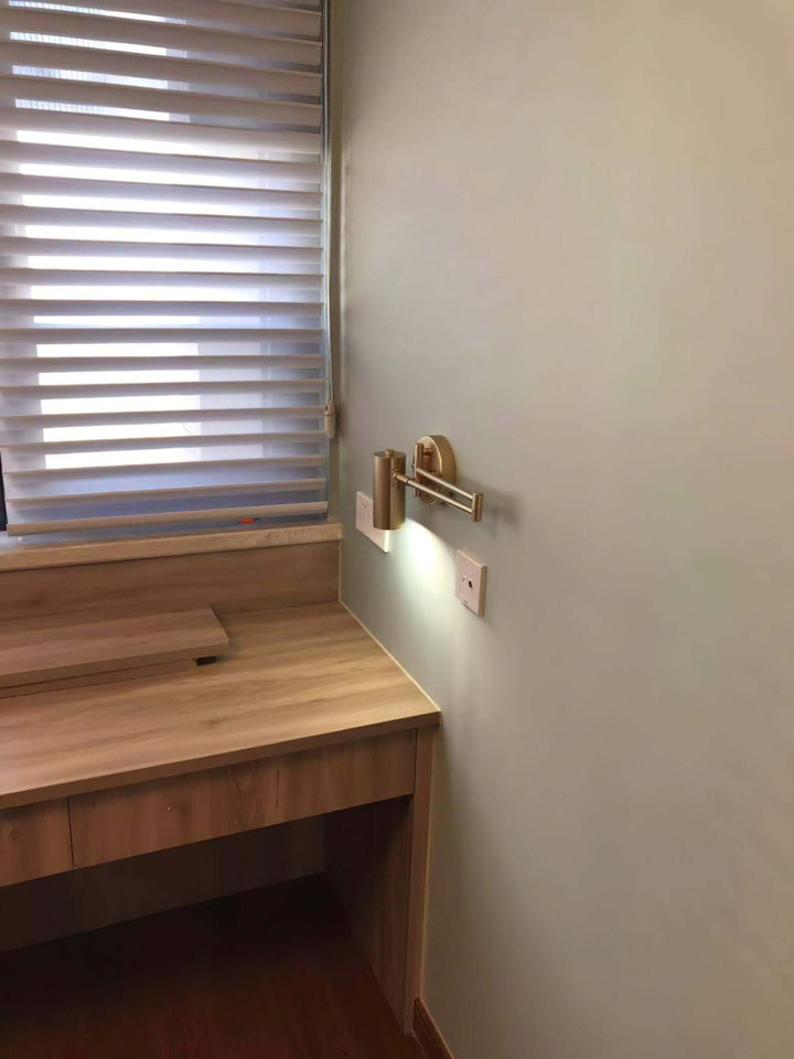 Drejelig LED-væglampe i moderne design