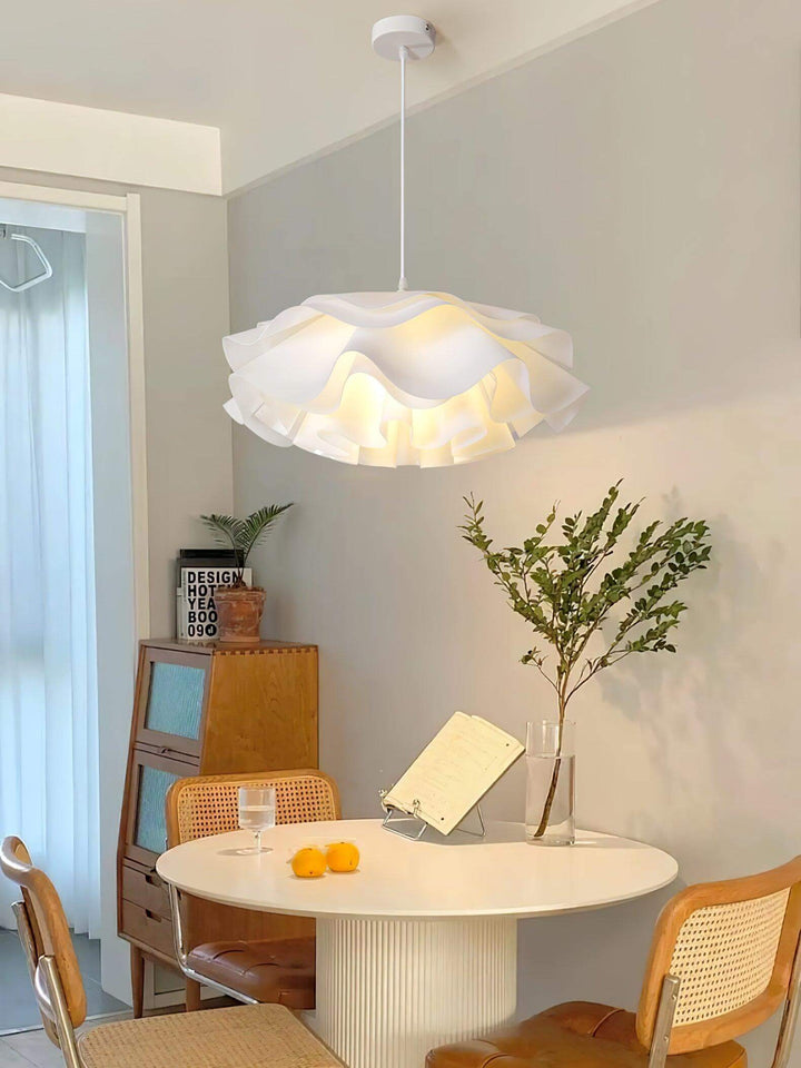 Hvid blomster LED pendellampe