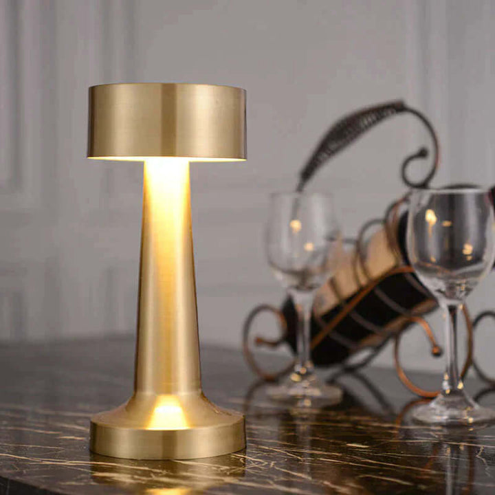 Dæmpbar LED bordlampe i moderne design