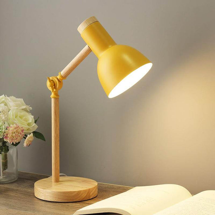 Justerbar Bordlampe i Træ - Skandinavisk Design