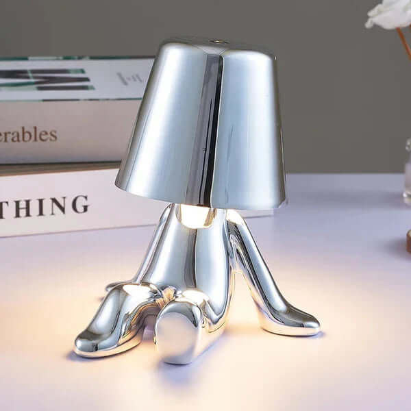 Minimalistisk LED bordlampe med varmhvidt lys