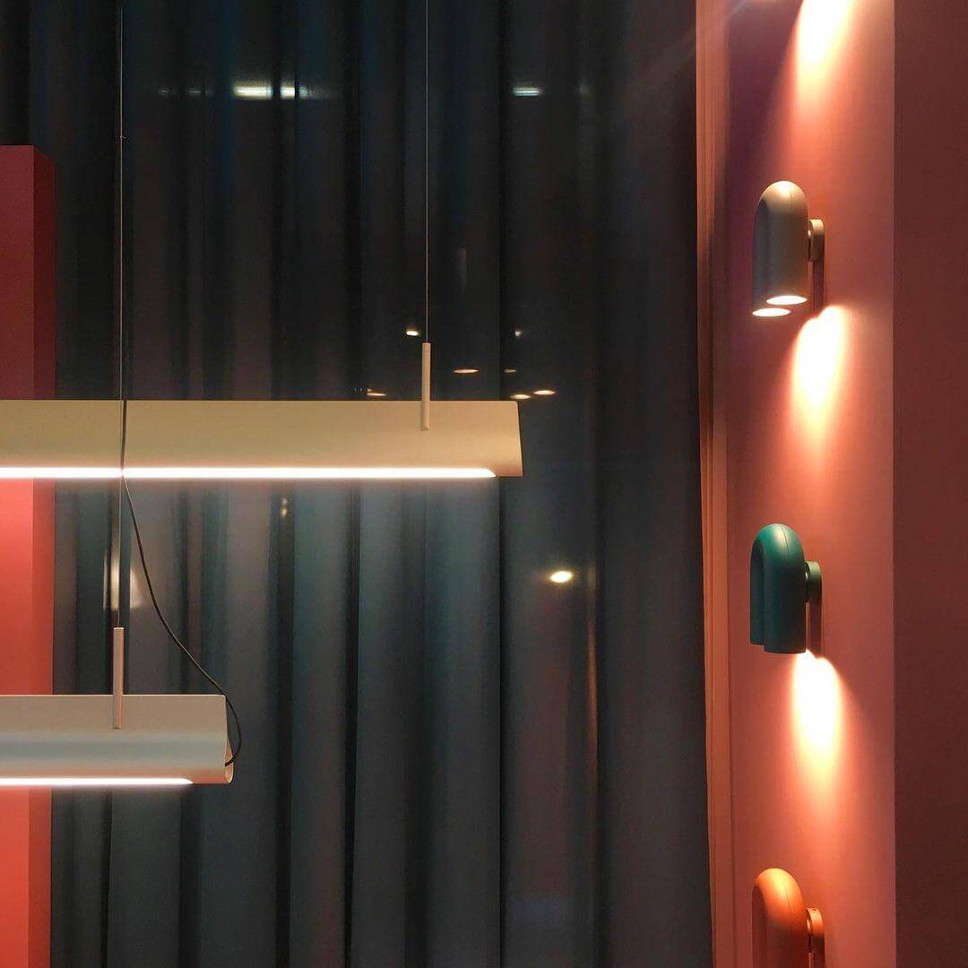 Justerbar U-formet LED Væglampe