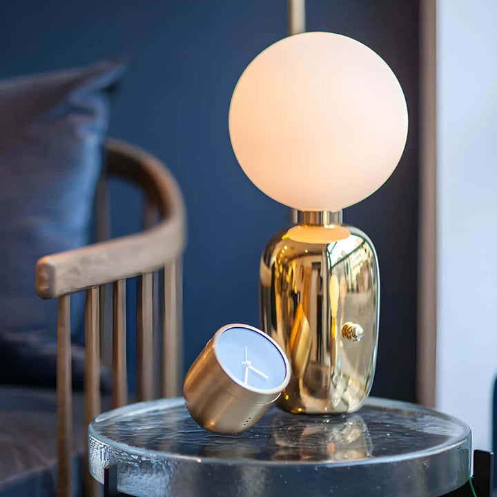 Elegant Skrivebordslampe med Glasfod