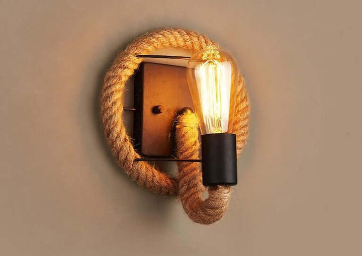 Vintage væglampe i industrielt design med reb