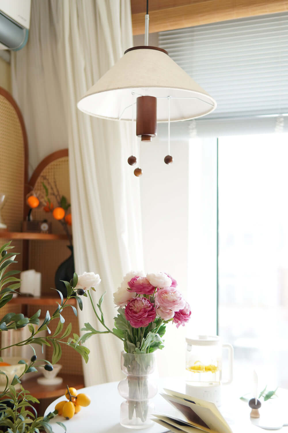 Design Blæksprutte Pendel, Valnød & Hvid