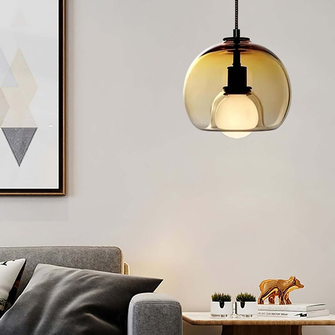 Moderne pendellampe i metal og glas