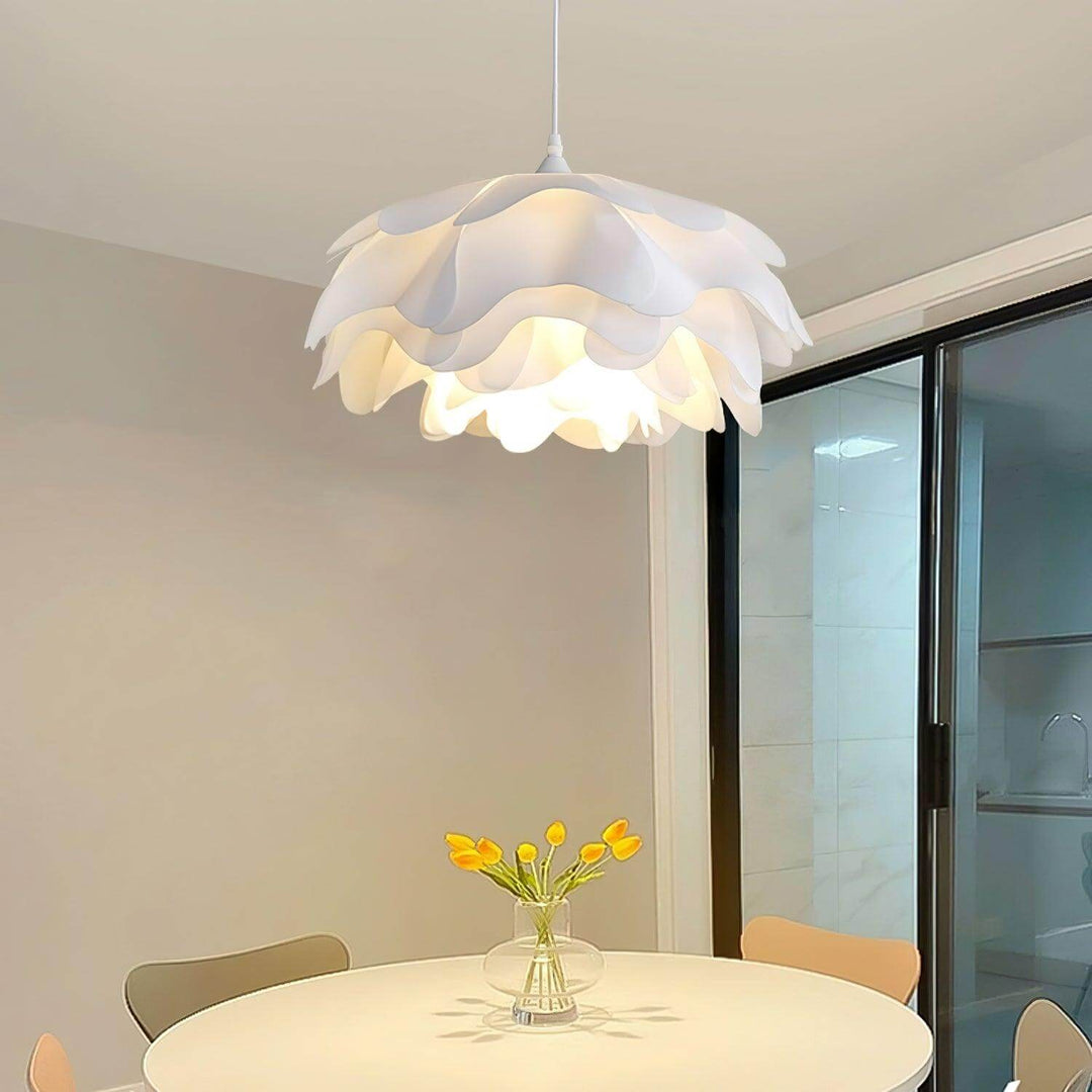 Hvid blomster LED pendellampe