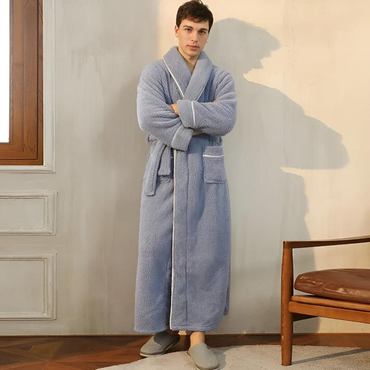 Varm og blød unisex fleece badekåbe til mænd og kvinder. Ultimativ komfort og hygge til hverdagen.