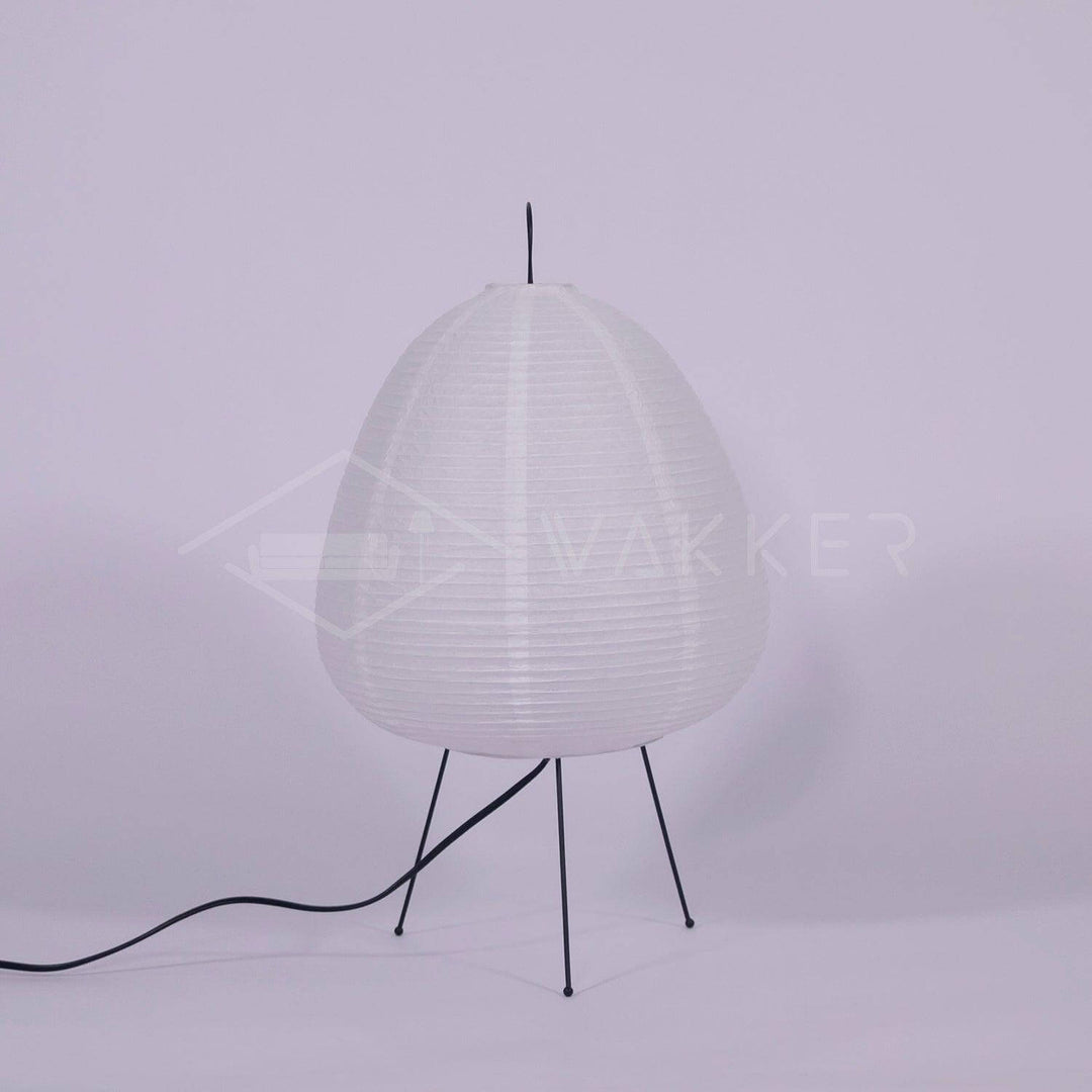 Minimalistisk japansk bordlampe Yumi