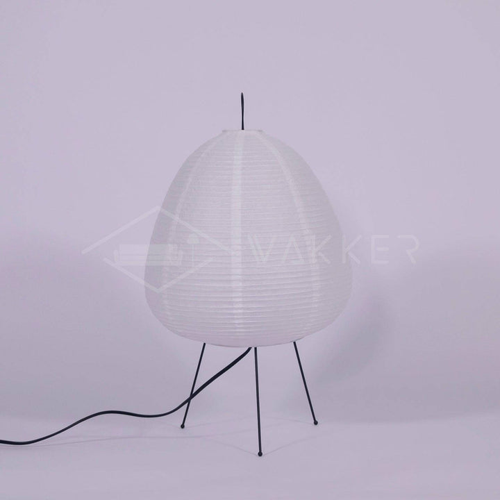 Minimalistisk japansk bordlampe Yumi