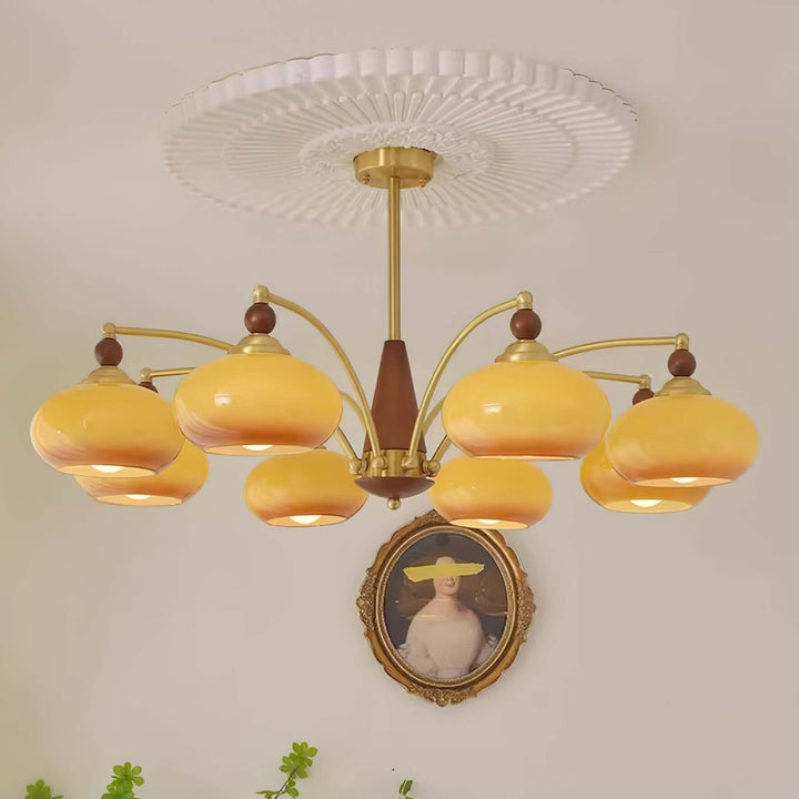 Elegant Retro Lysekrone i Træ og Messing