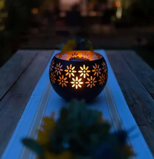 Blomstret Keramisk Duftlampe 10 cm