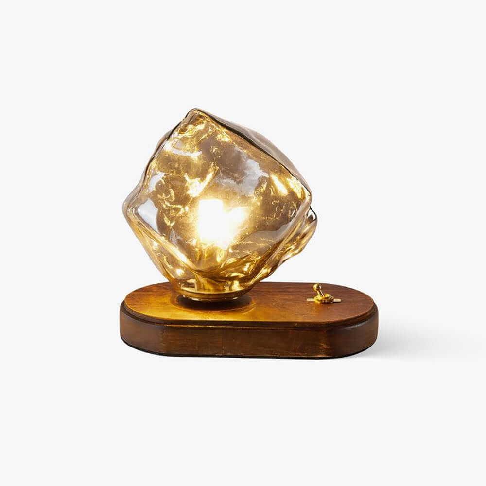 Bordlampe af glas i isstensdesign
