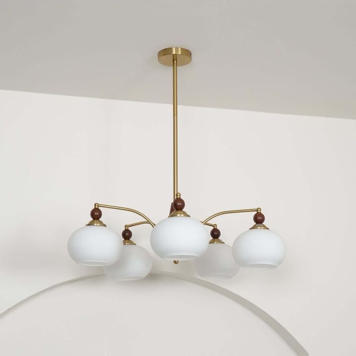 Elegant Retro Lysekrone i Træ og Messing